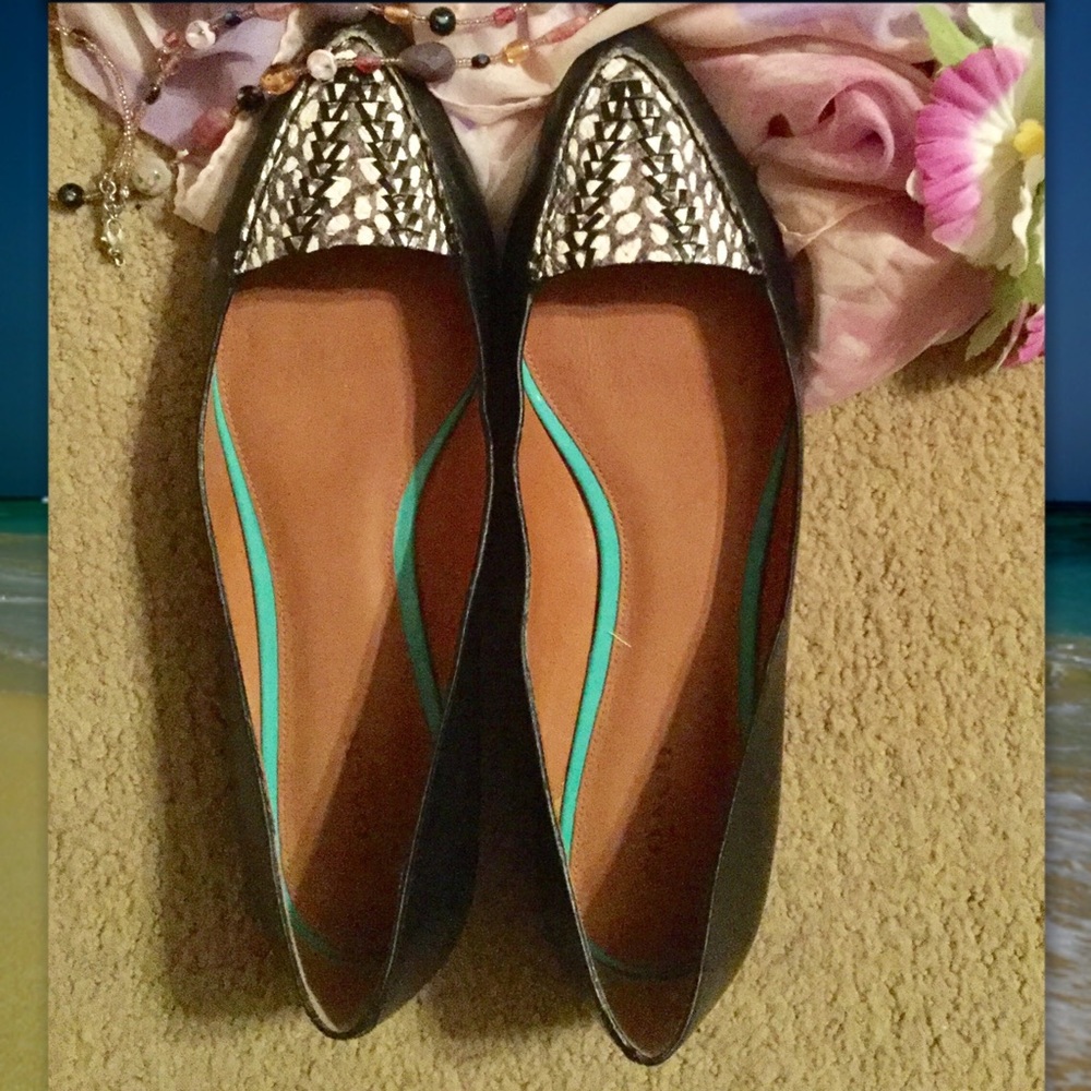 Coach Vegan Flats, Black & White, Size 10M